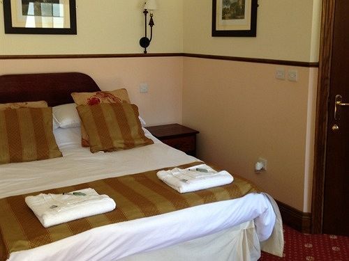 The Charlton Inn Blandford Forum Esterno foto