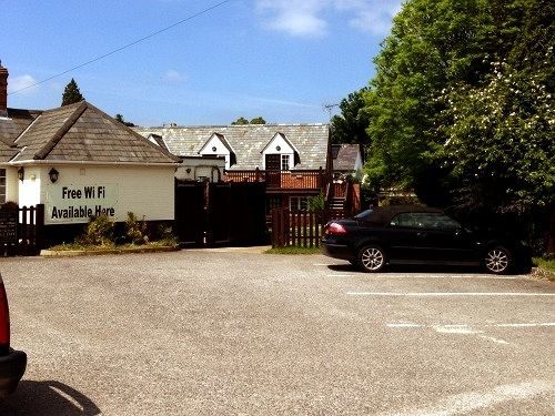 The Charlton Inn Blandford Forum Esterno foto